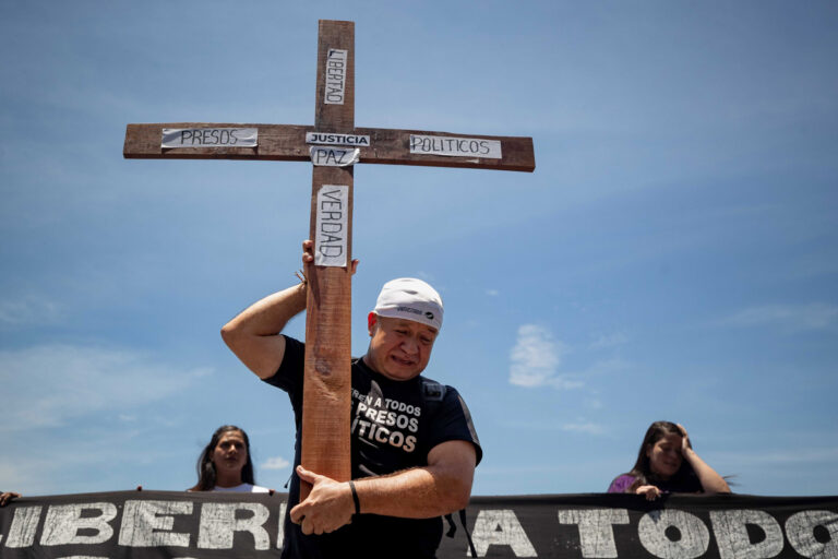 Familias piden intervención urgente de la Iglesia a favor de presos políticos en Venezuela