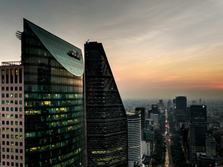 50e4413bf985456381350835cba359b3