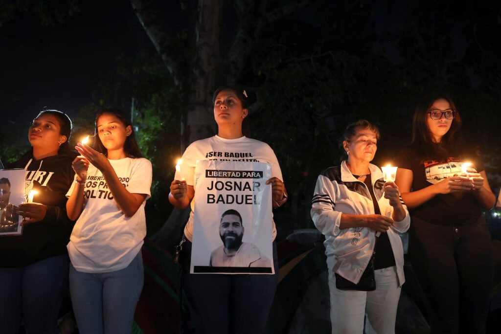 81eb1df452e14b09a7be26d625e780d3