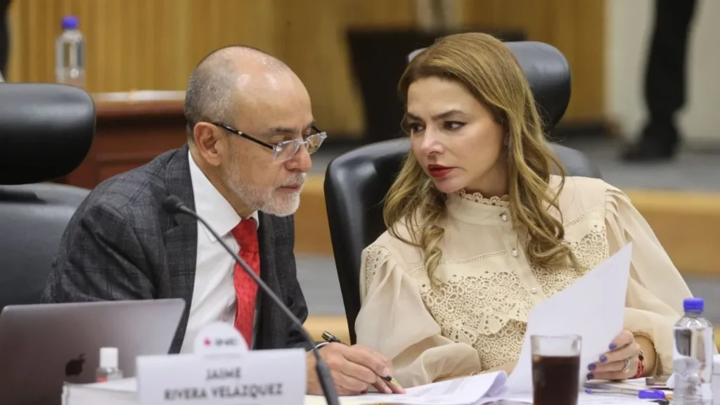 f1c5883016814a2091e7478f17bfafb4