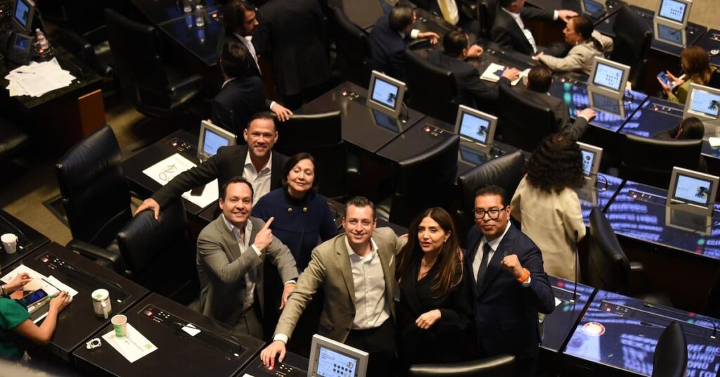 65aeb6581b844be1904f3e79f6fedf8b