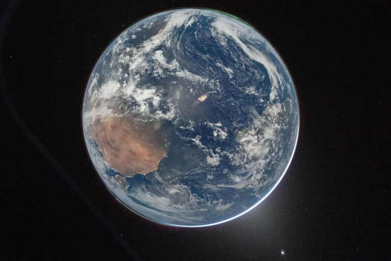 La misión Artemis II casi a mitad de camino de hacer historia en el regreso a la Luna