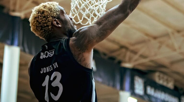 8305859cf1a448888641d21c134c63ba