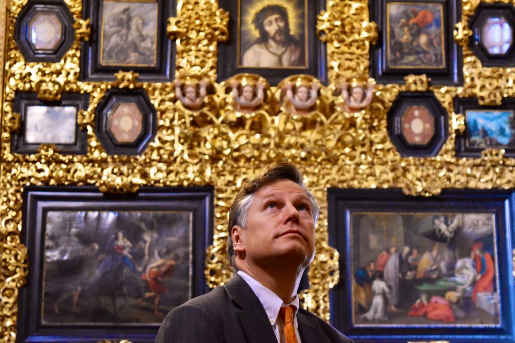 8b8cf493229d4d778573a4db4c0f43b5