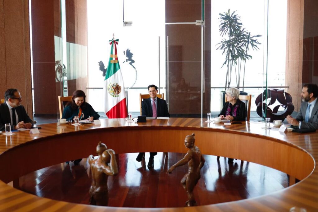 c11f21a4e37a4b419448633a8eee6f12