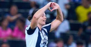 c3253b622bac4ebd899abad8e2c26d16