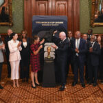 Sheinbaum da "cordial bienvenida" a Infantino en Palacio Nacional antes de la inauguración